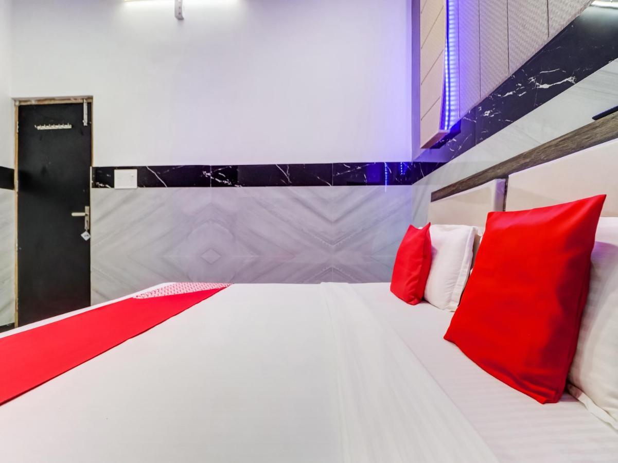 Oyo Flagship 83121 Hotel Rose Vip Saháranpur Exteriér fotografie