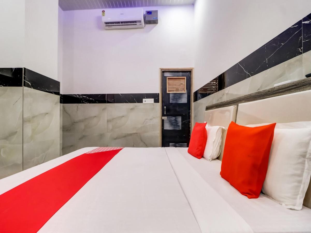 Oyo Flagship 83121 Hotel Rose Vip Saháranpur Exteriér fotografie